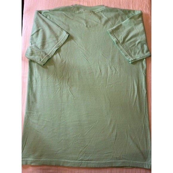 KENTUCKY DERBY COMFORT COLORS  T-SHIRT HORSE RACING BOWTIE HAT MENS MEDIUM - Picture 2 of 4